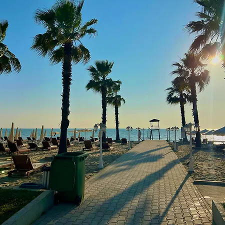 Edi * Golem (Tirana)